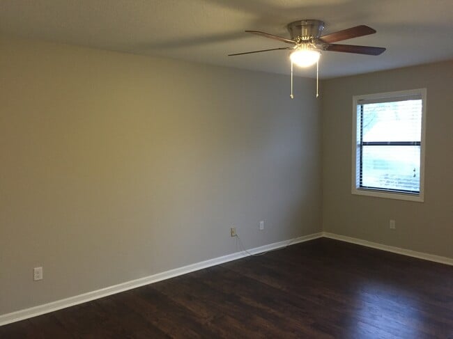 Building Photo - 1608 Windsong Ct