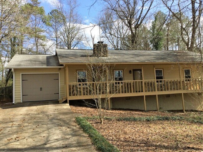 Building Photo - 6850 Summer Hill Dr