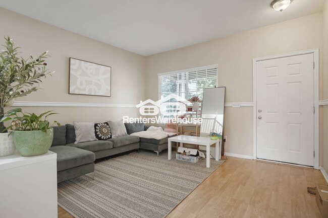 Building Photo - 5603 S Yakima Way