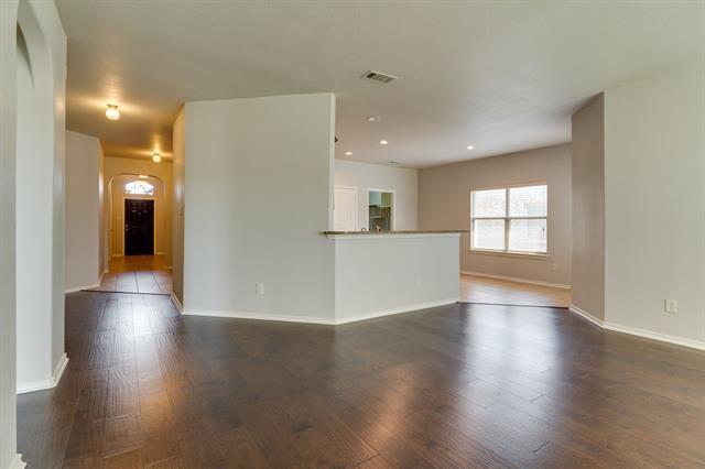 Foto del edificio - 3121 Buckthorn Ln