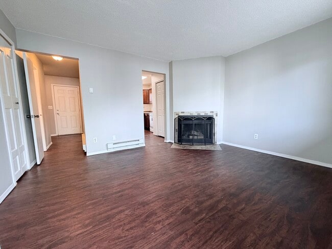 Building Photo - 571 Winnie Way