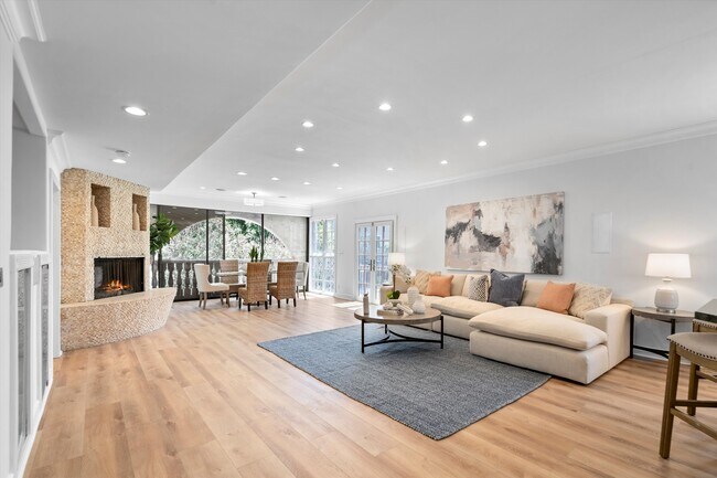 Building Photo - 6220 Pacific Ave