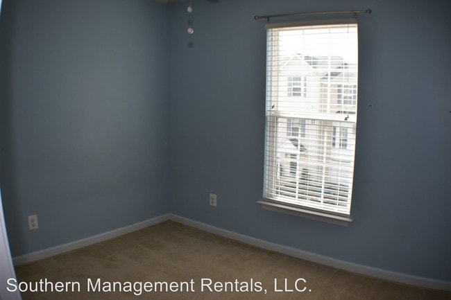 Building Photo - 3 br, 2.5 bath House - 2309 Walnut Bottom Rd