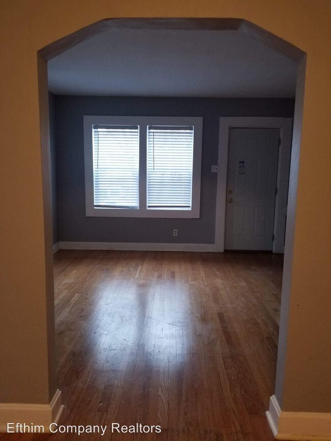Building Photo - 1 br, 1 bath Apartment - 4464 Bingham Ave.