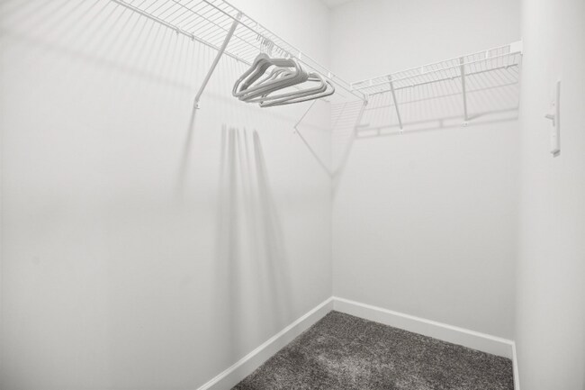 Foto del edificio - 2273 E 100th St