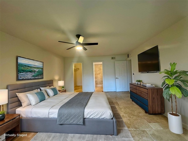 Foto principal - 124 NE 19th Ct
