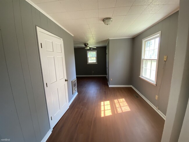Building Photo - 4 br, 2 bath House - 700 Mayfield Road