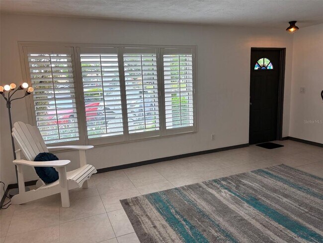 Foto del edificio - 2020 World Pkwy Blvd