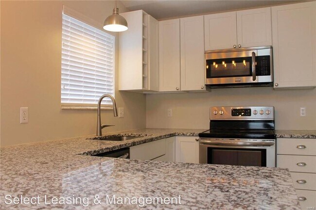 Building Photo - 2 br, 1 bath House - 10329 Garibaldi Place