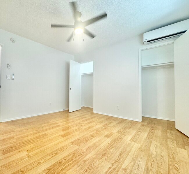 Foto del edificio - 930 S Shenandoah St