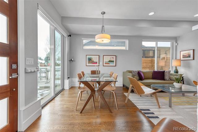 Foto del edificio - 556 Madison St