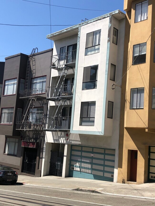 Building Photo - 1215 Hyde St