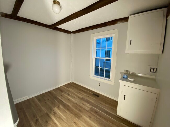 Office or possible 4th bedroom - 563 White Mountain Hwy