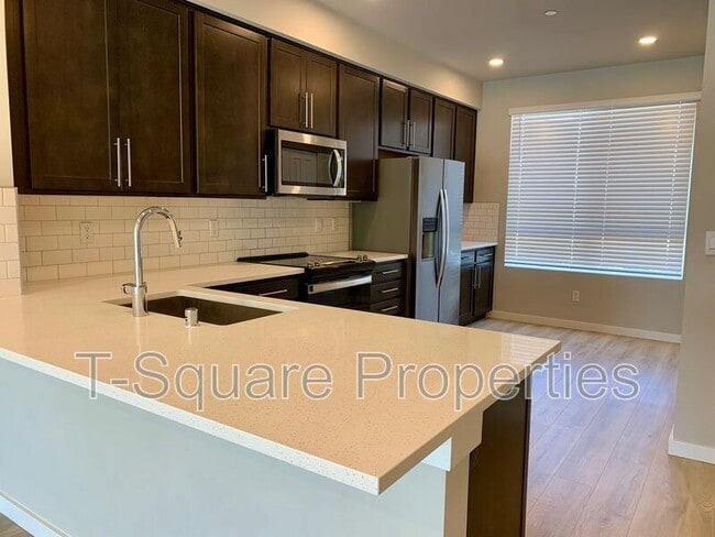 Building Photo - 14925 44th Ave W