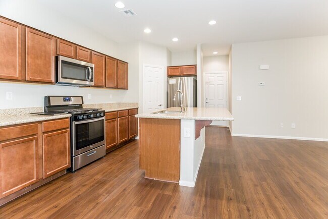 Building Photo - 10232 Ruggles Mansion Ave