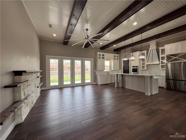 Foto del edificio - 5605 E Pecan Dr
