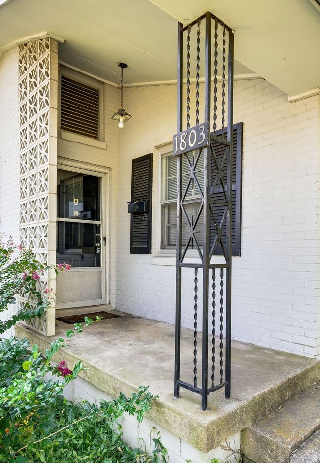 Foto del edificio - Amazing 2BR/1BA in the Heart of Hillsboro ...