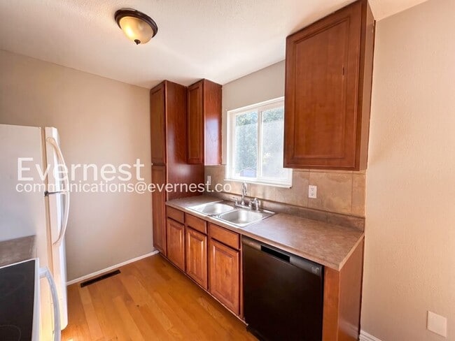 Foto del edificio - 4096 Colony Hills Cir