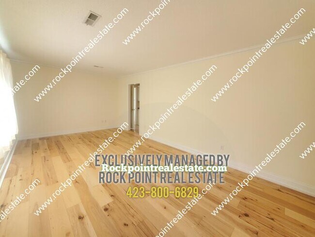 Building Photo - 1407 John Ross Rd