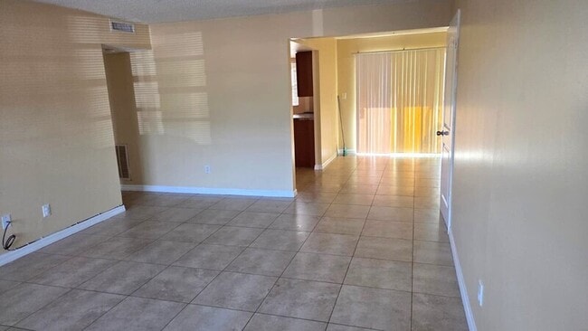 Photo - 38 S Ortman Dr Apartment