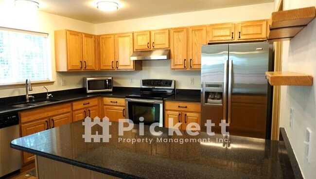 Foto del edificio - 3 Bedroom Poulsbo Home