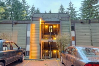 Building Photo - 14515 NE 32nd St