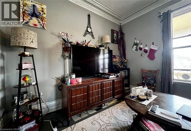 Photo du bâtiment - 631 Hamilton Rd