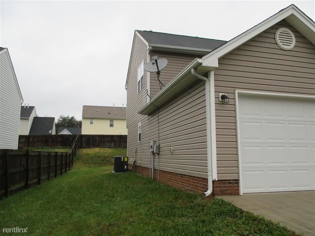Building Photo - 3 br, 2.5 bath House - 1921 Wheatfield Ct
