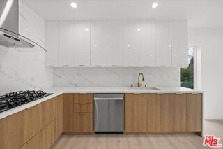 Building Photo - 4922 S Centinela Ave