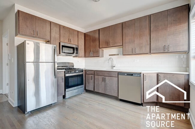 Building Photo - 3405 W Fullerton Ave