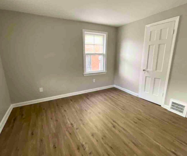 Foto del edificio - 4310 E 163rd St