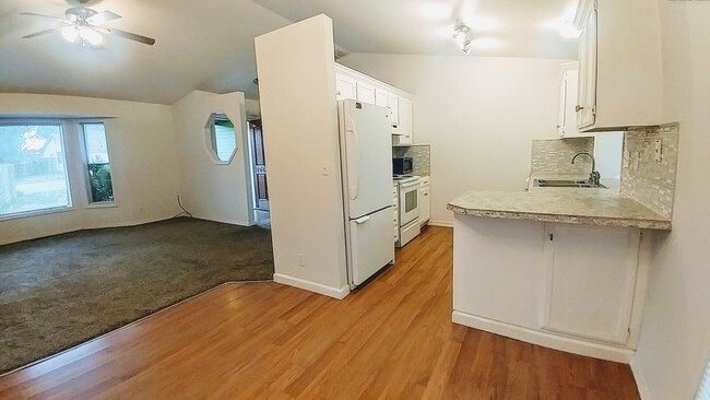 Building Photo - West Bench Boise 3bd 2bath updated home, c...