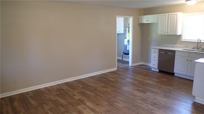 Foto del edificio - 9851 Abbeys Ln