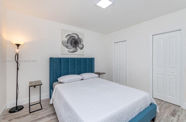 Foto del edificio - 5478 NW 1st Ave