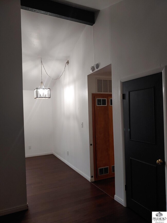 Foto del edificio - 216 N 210 W