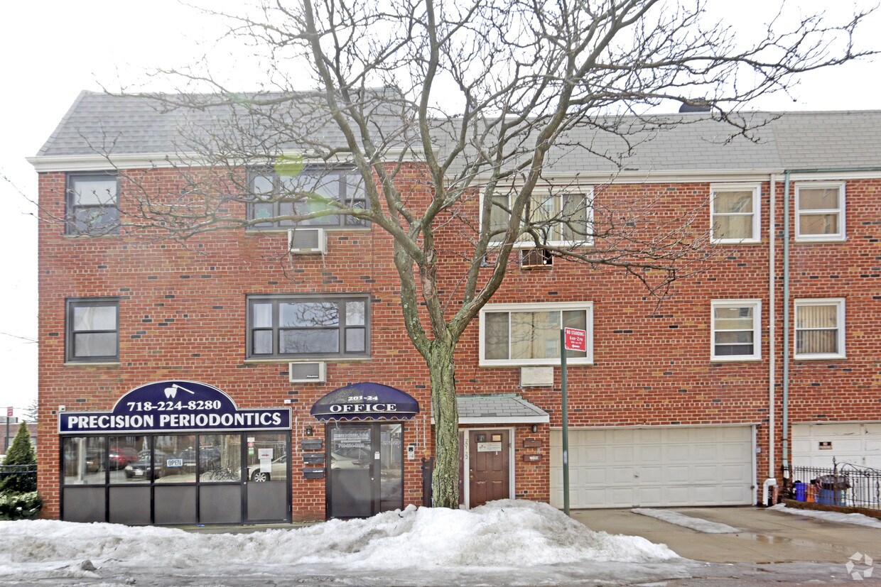 20124 43rd Ave, Bayside, NY 11361 Apartments in Bayside, NY