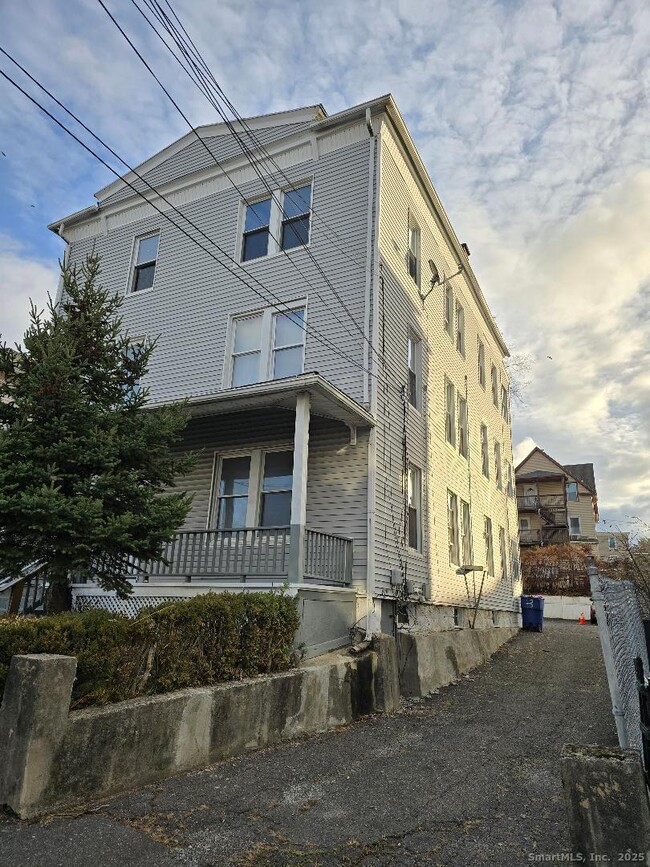 Building Photo - 133 South St