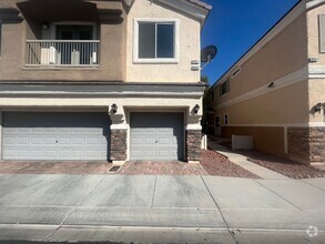 Building Photo - 6640 Lavender Lilly Ln