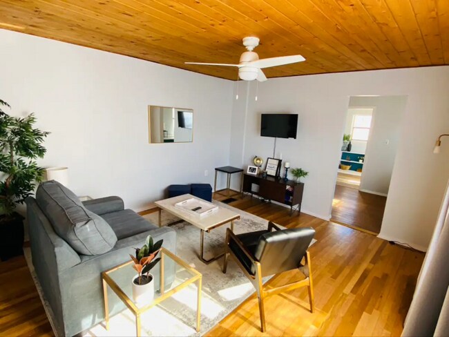 Foto del edificio - 410 Harvard Dr SE