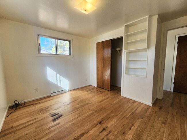 Building Photo - 1603 Iroquois Rd