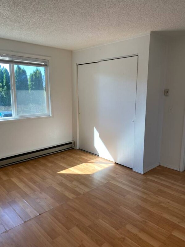 Foto del edificio - 2808 E 32nd Ave