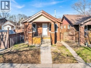 Building Photo - 1568 York St