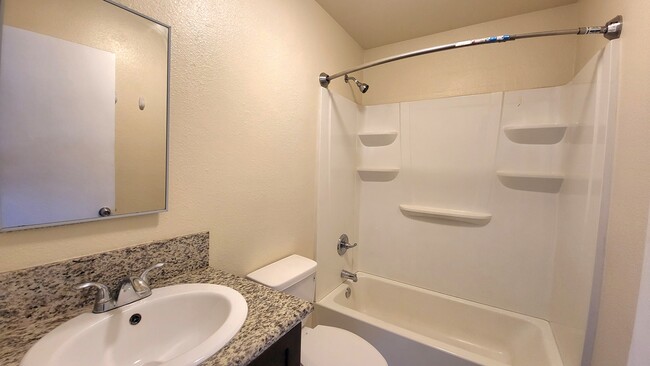 Building Photo - Merlayne Apartments