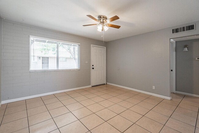 Photo - 4423 N 23rd Ave Apartment