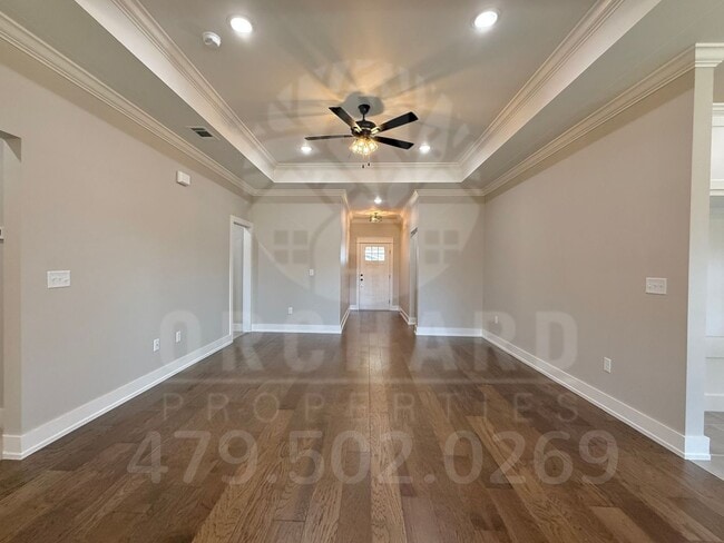 Building Photo - 3200 N Arden Wy