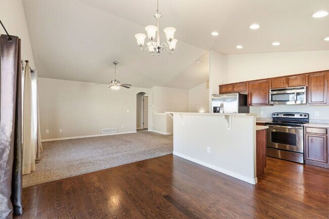 Foto del edificio - 7836 Clymer Way