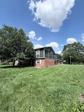 Building Photo - 3084 Howey Rd