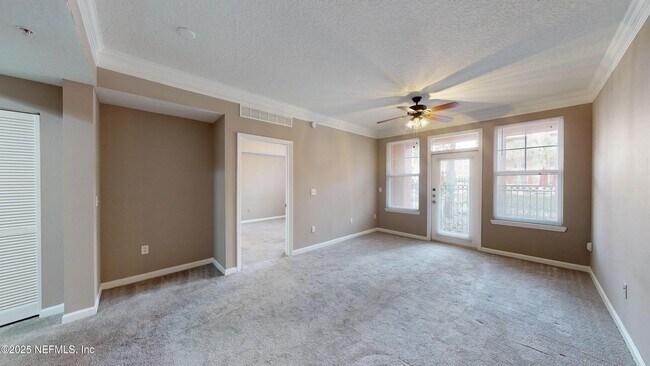 Foto del edificio - 10435 Mid Town Pkwy