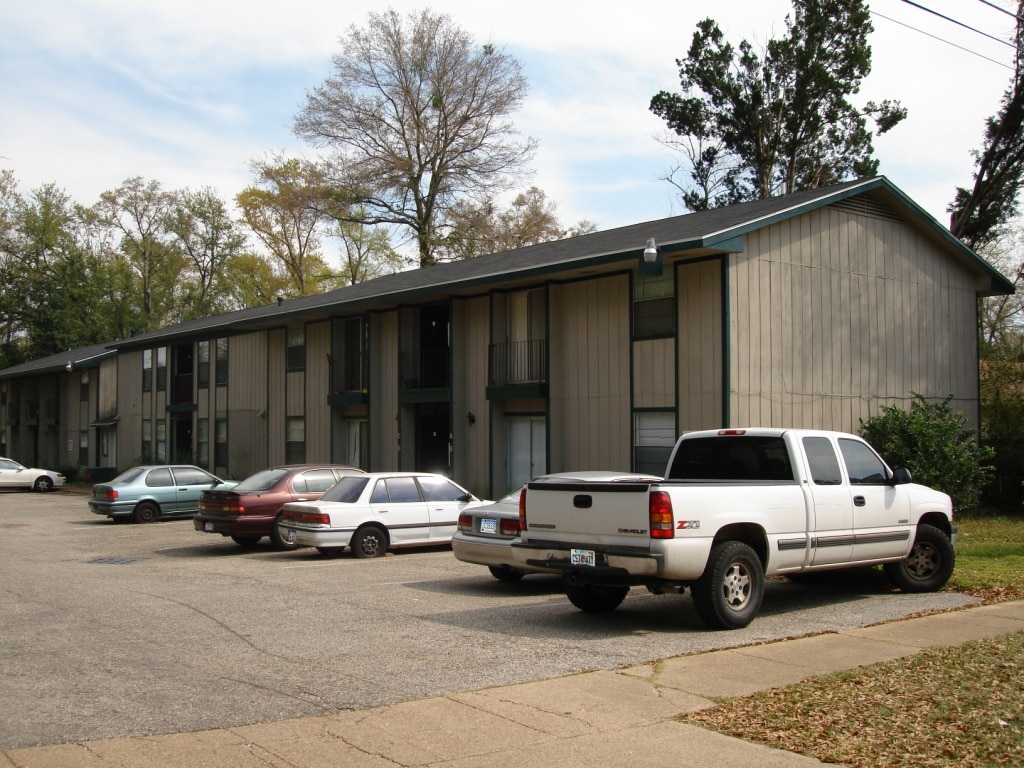 Primary Photo - 55 East Drive