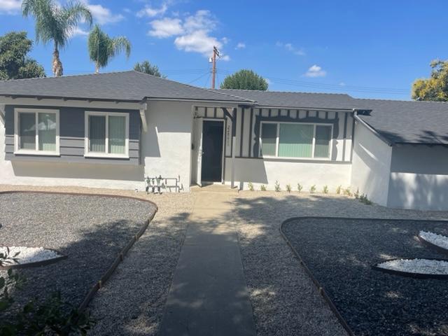 Foto del edificio - 22861 Saticoy St